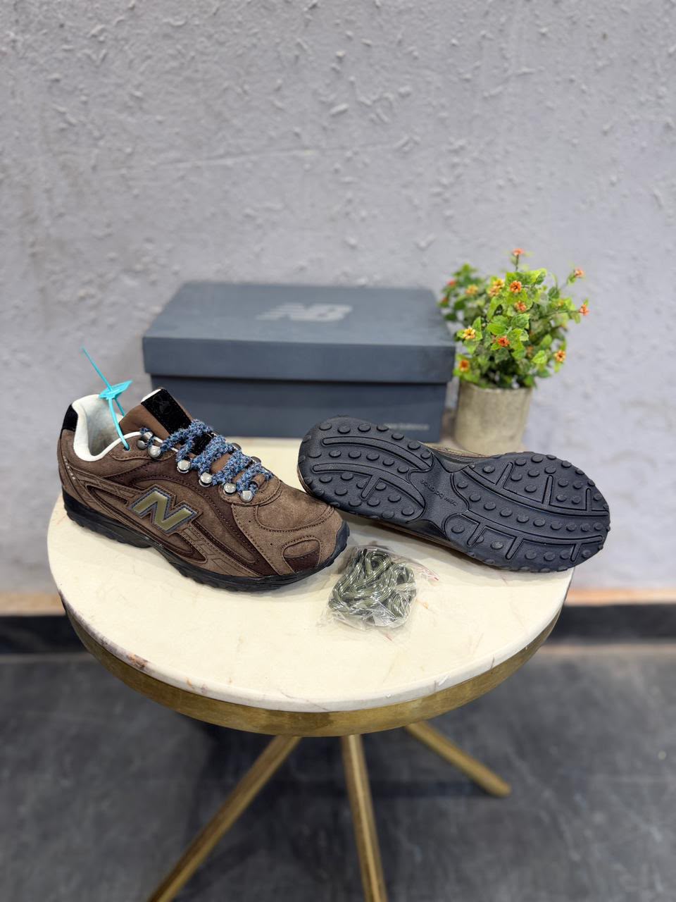 Buy NB 204L Broccoli Premium Sneakers - Image 2