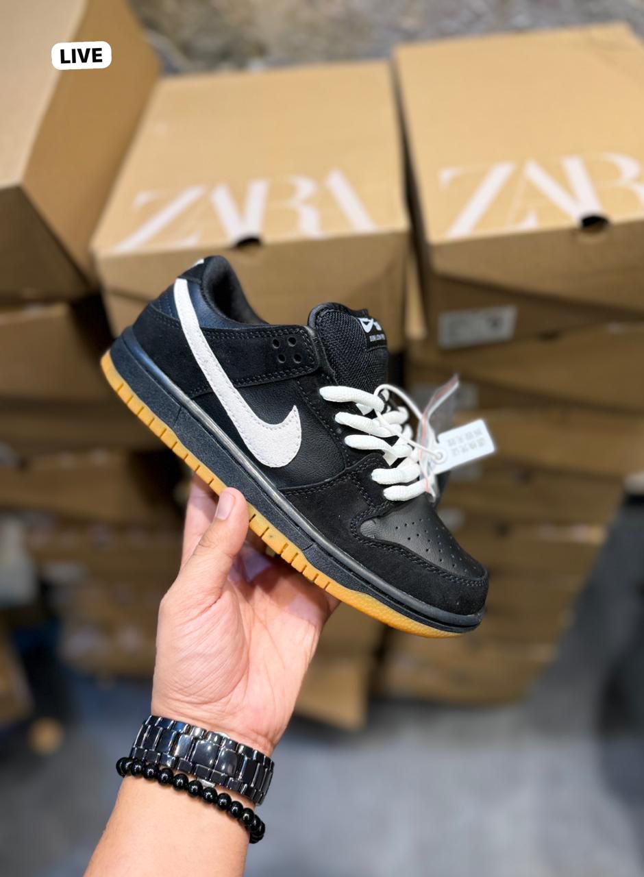 Sb Dunk Black Foggy Street Sneakers - Image 3